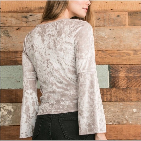 Noa Elle Holly Tie Front Crushed Velvet Top Large Silver Bell Sleeves - Picture 2 of 10